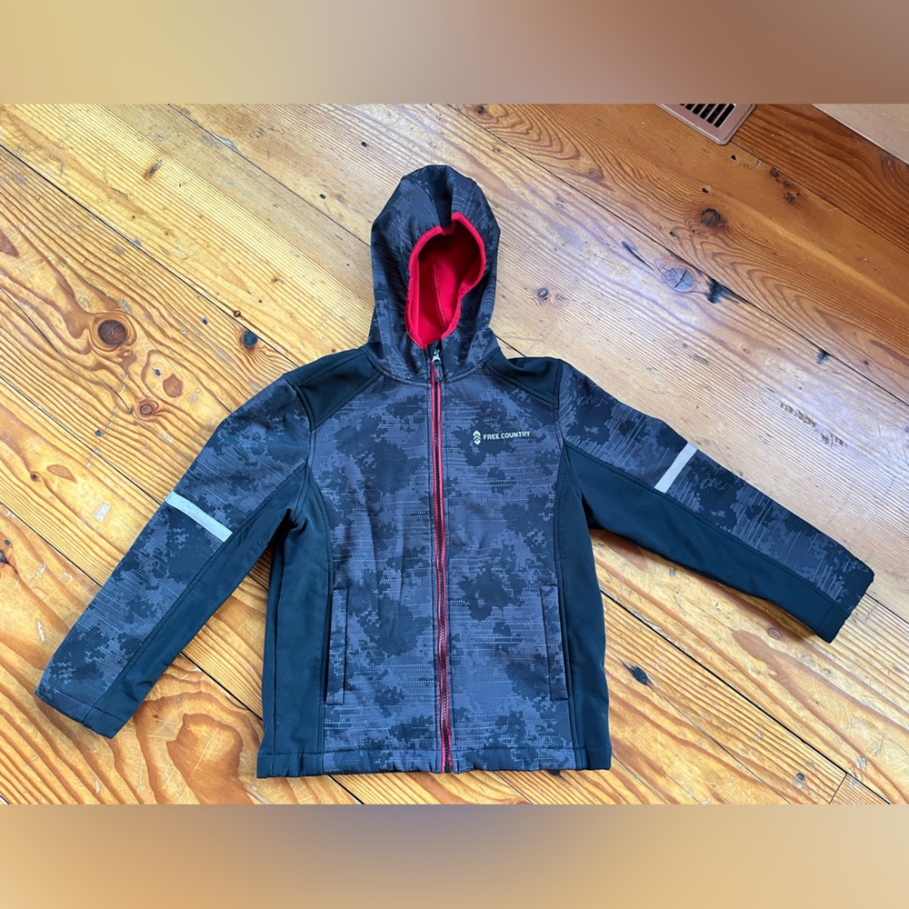Boys Free Country warm raincoat/shell jacket size 7/8